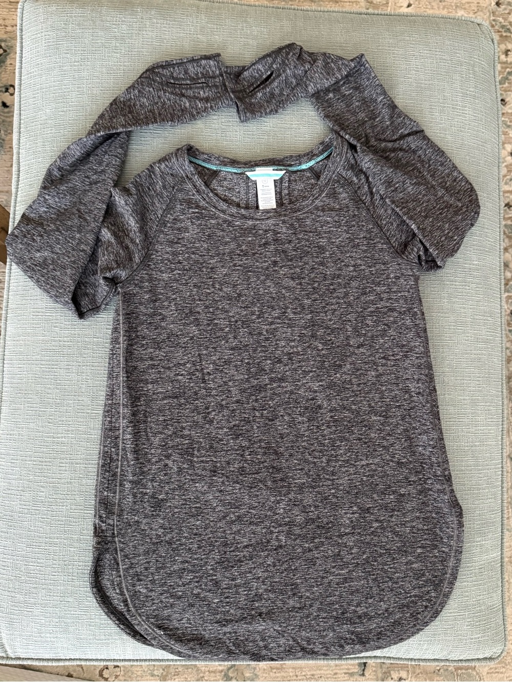 Girls’ lululemon Ivivva dead stock Heathered Gray Long-Sleeve Top
